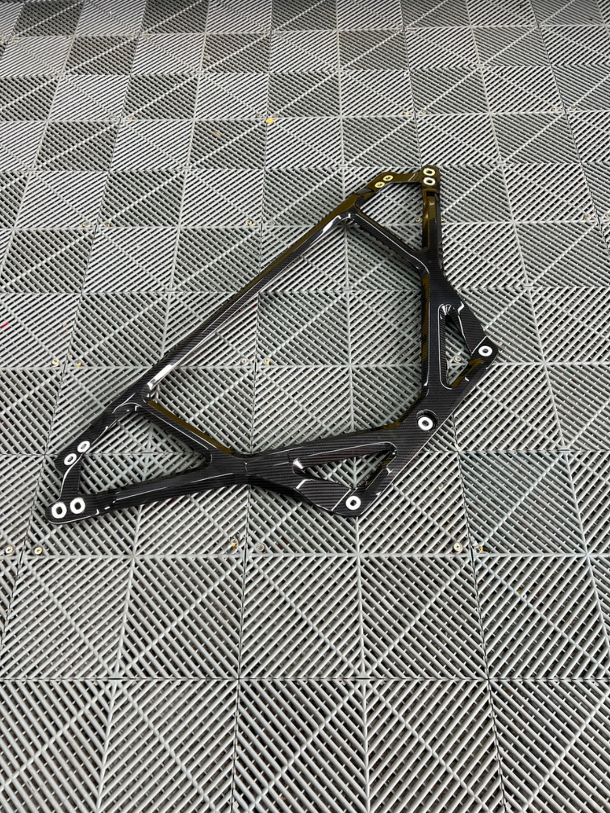 G8x Carbon Fiber CSL Strut Brace